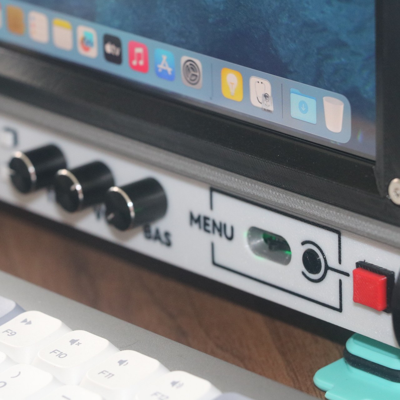 จอภาพย้อนยุคแบบ CRT ความละเอีย - Retro Gaming Monitor บทวิจารณ์และราคา